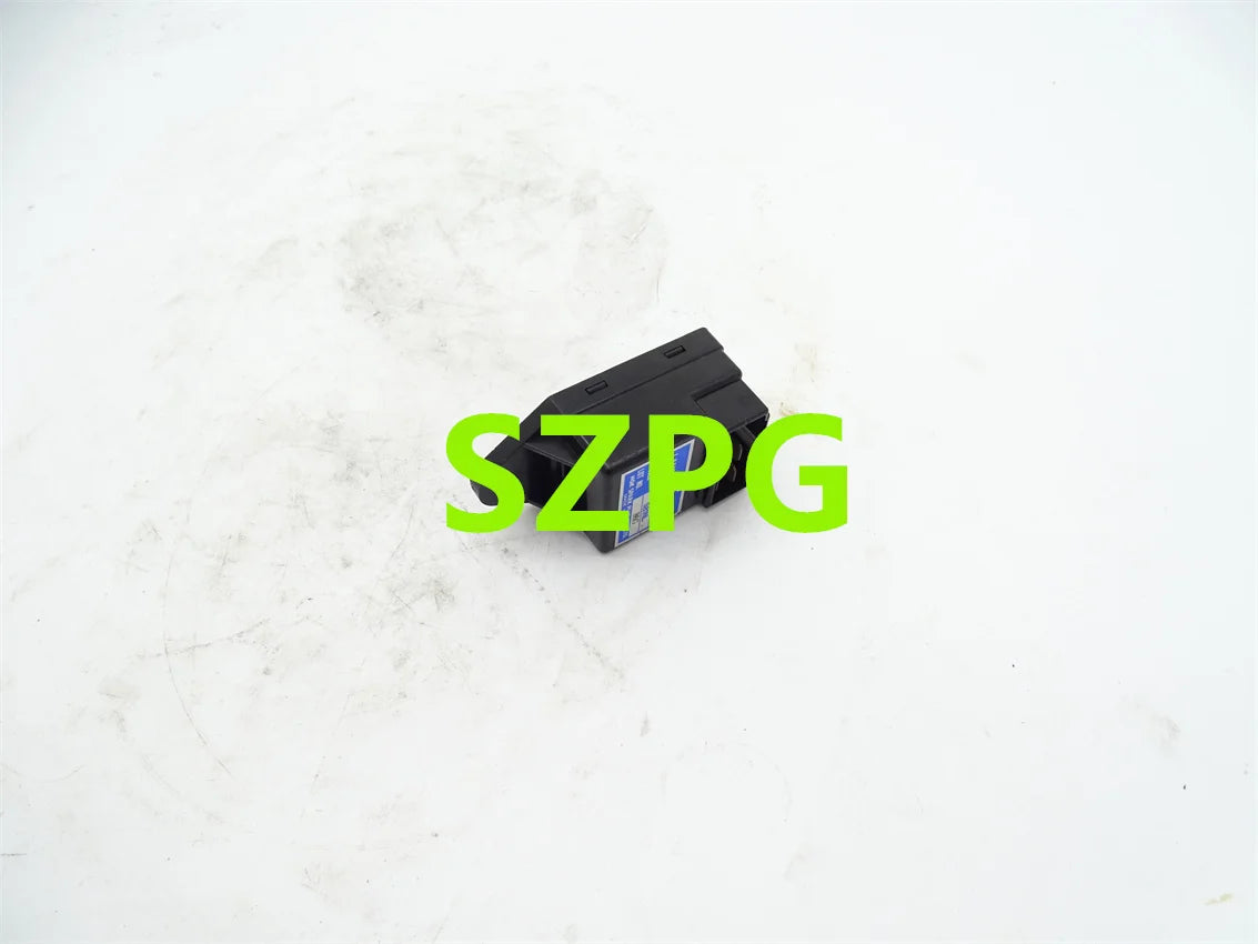Wholesale D1105 Glow Plug Timer 15694-65992 1569465992 for Kubota Replacement Parts